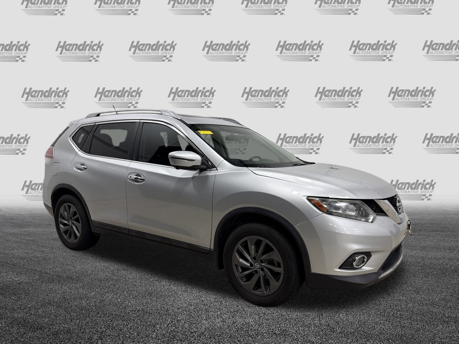 Used 2016 Nissan Rogue SL with VIN 5N1AT2MT0GC915687 for sale in Kansas City