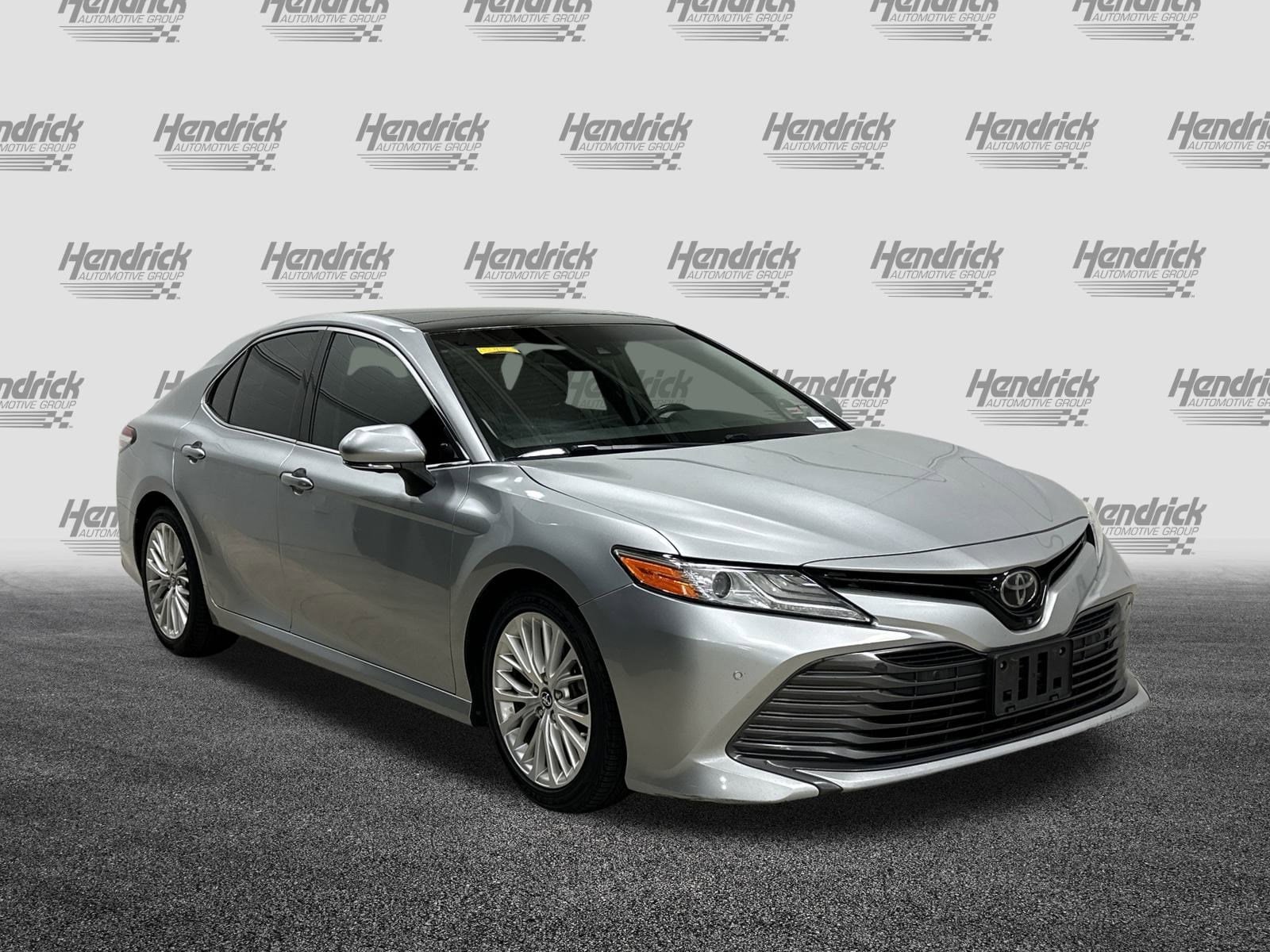 Used 2018 Toyota Camry XLE with VIN 4T1B11HK9JU006144 for sale in Kansas City