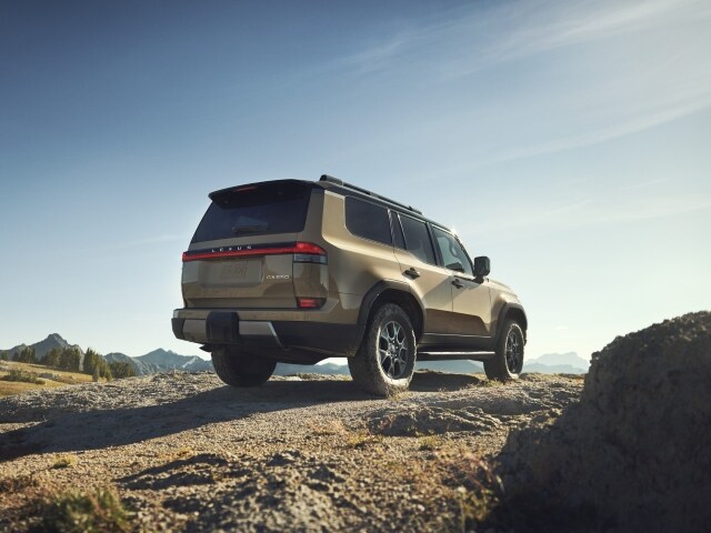 2024 Lexus GX rear.jpg 2024 Lexus GX Rear View