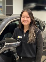 Staff member LahNhi Tran from ID_90f4d4724242