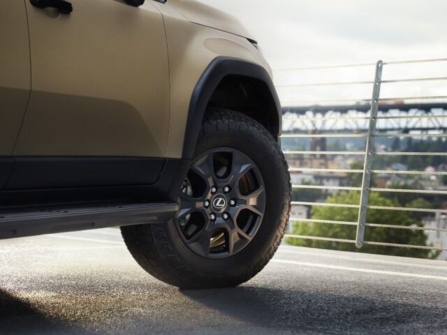 2024 Lexus GX Tire.jpg