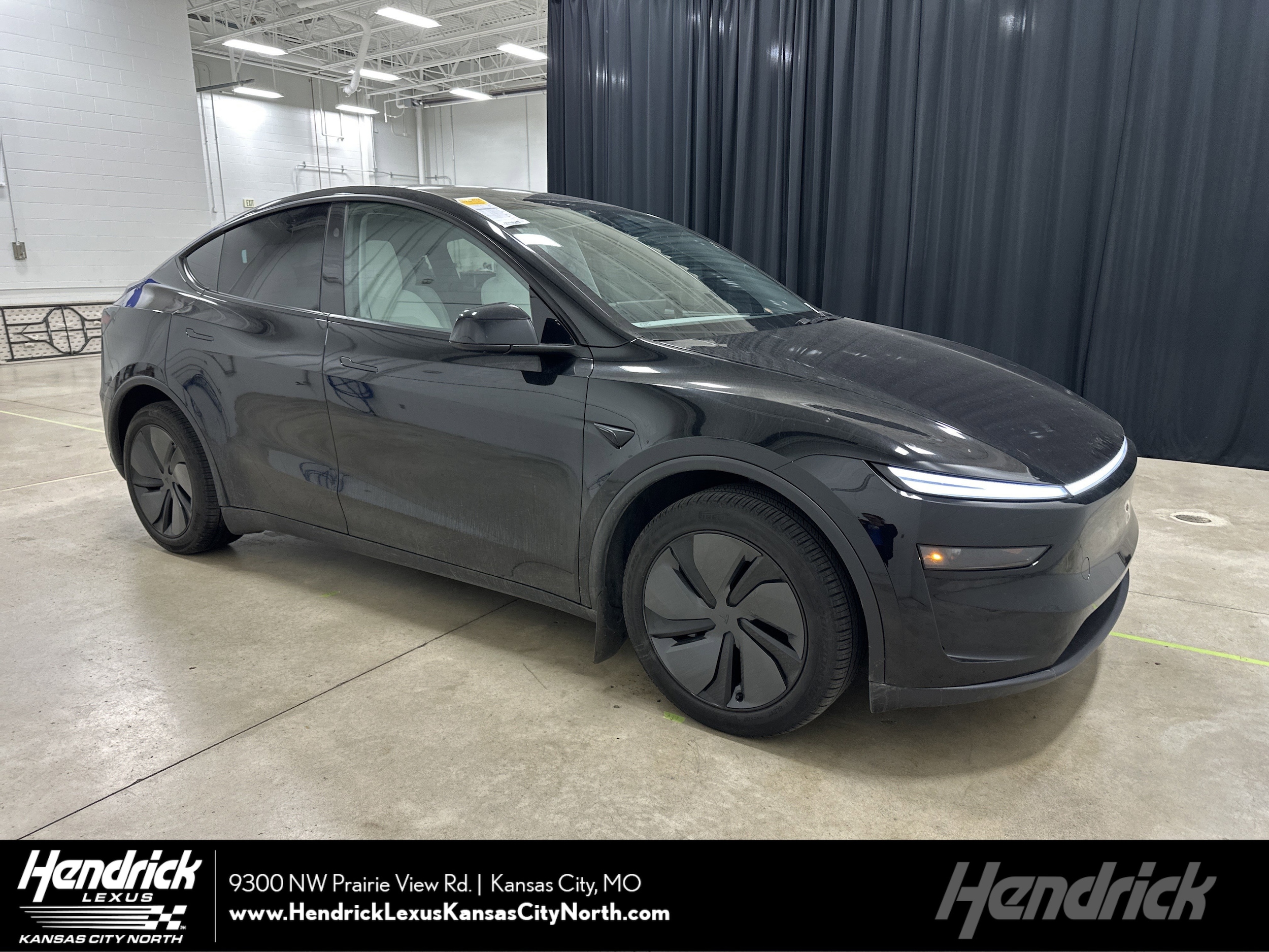 2026 Tesla Model Y Premium's photo