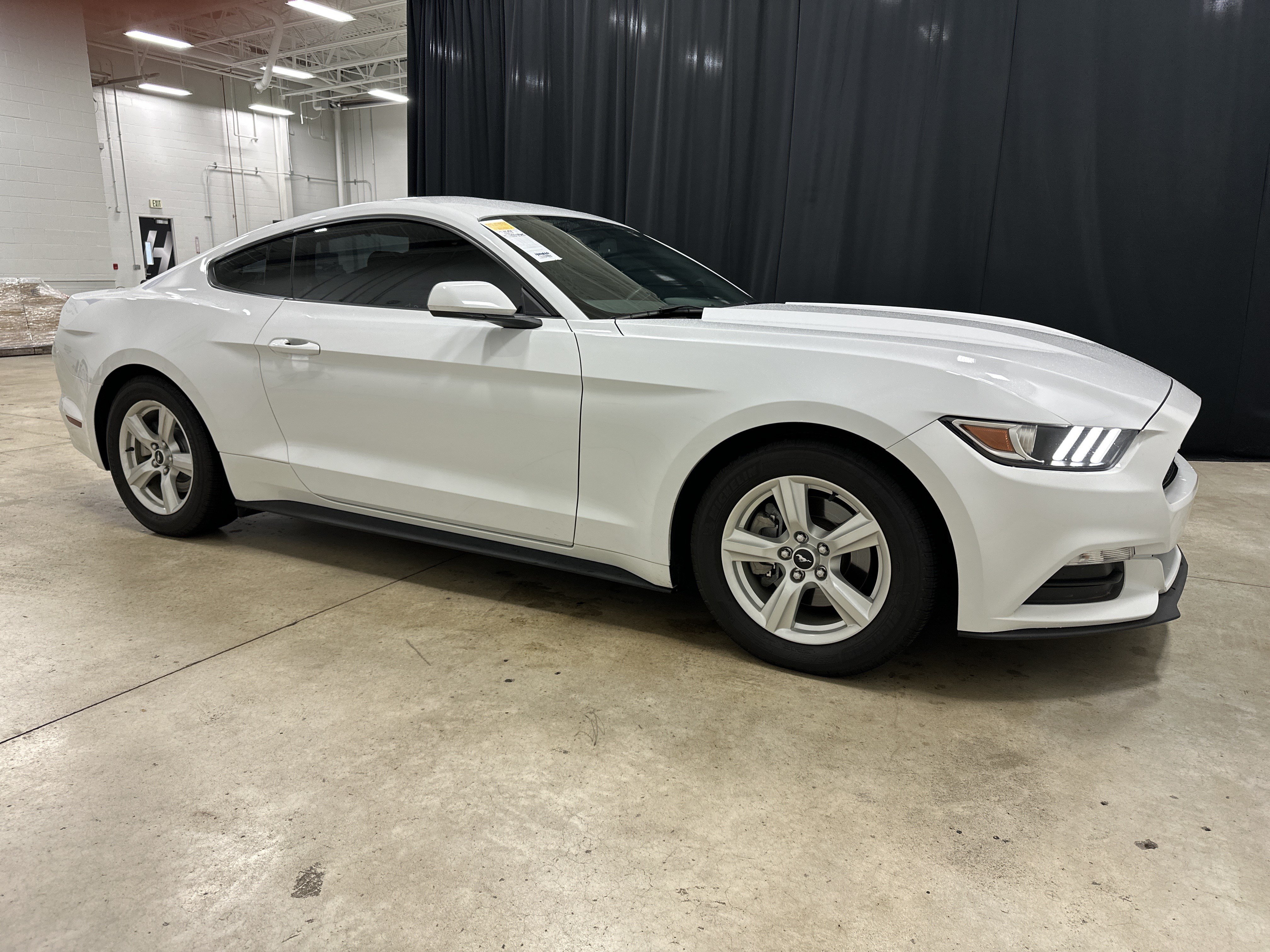 2017 Ford Mustang V6 Coupe