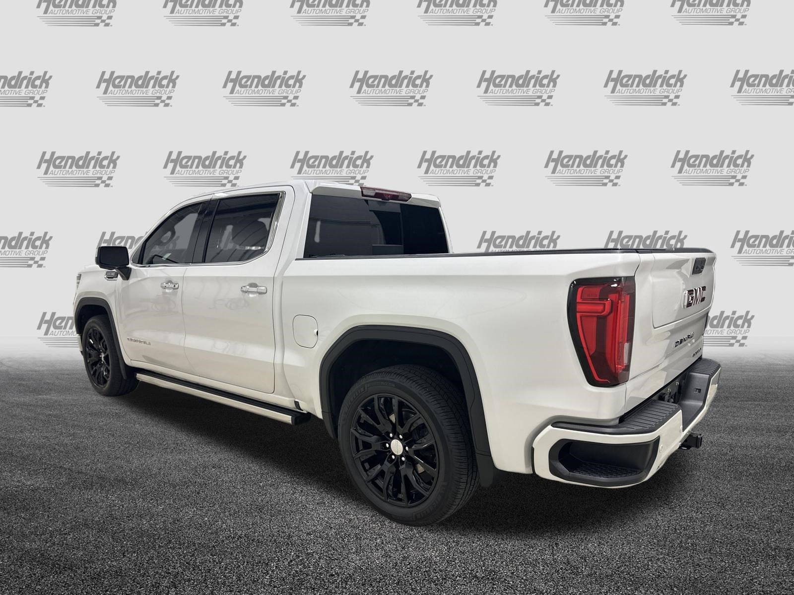2024 GMC Sierra 1500 Denali photo 5