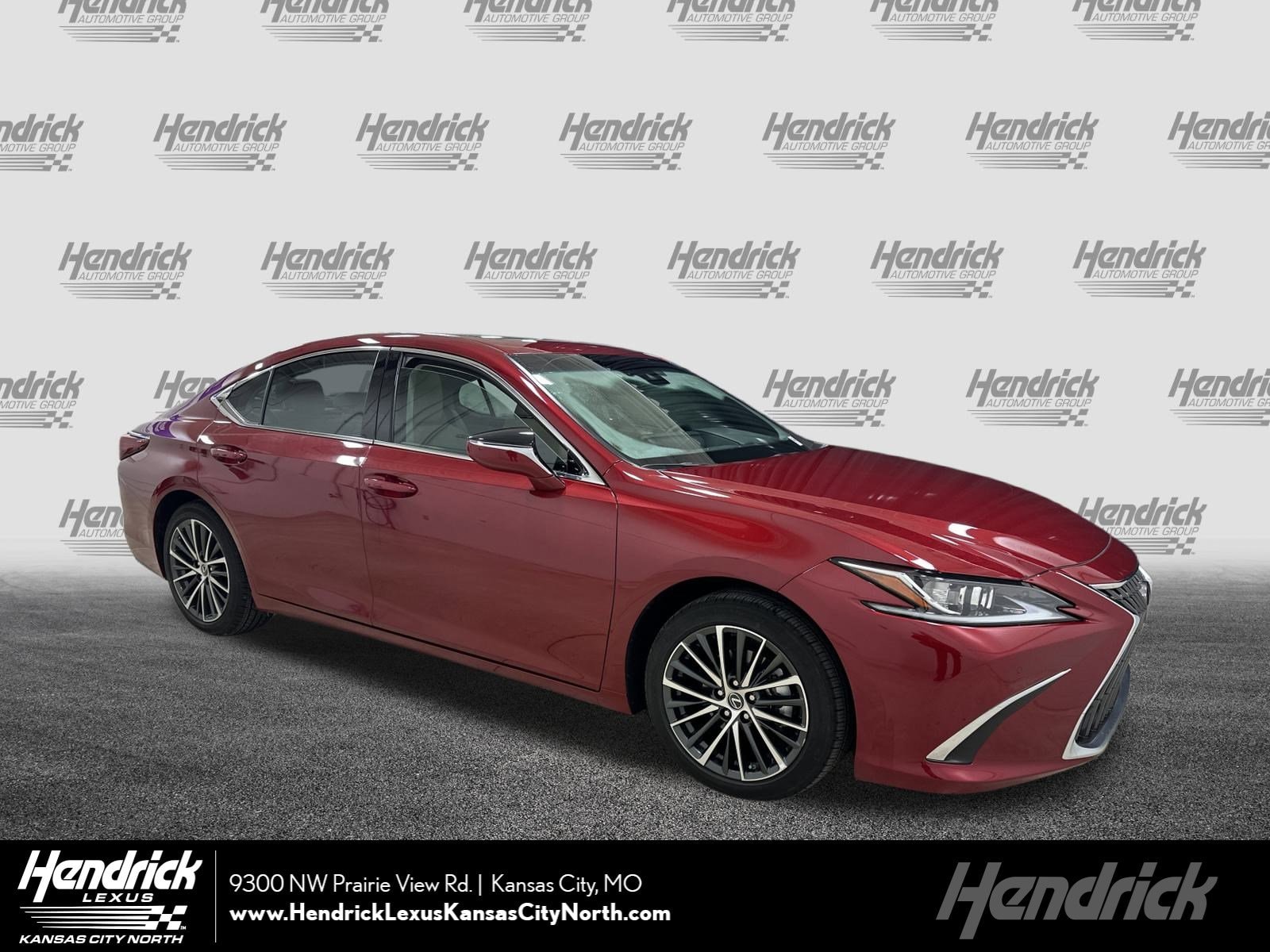 2025 Lexus ES 350's photo
