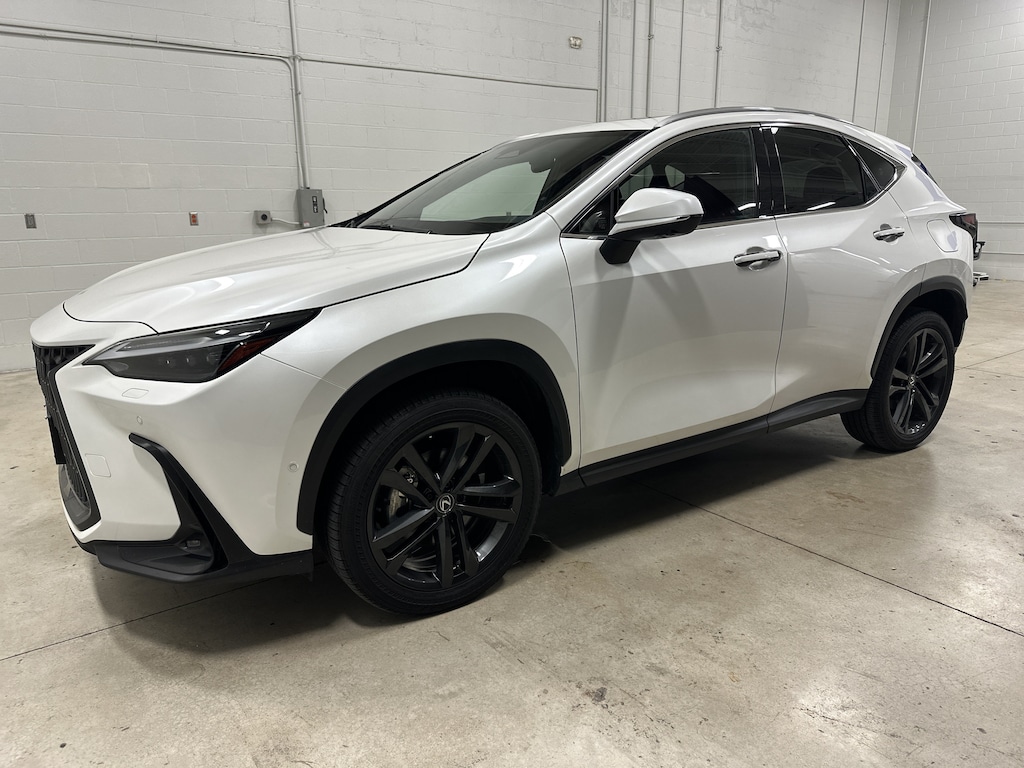 Used 2024 Lexus NX 450h+ Luxury SUV