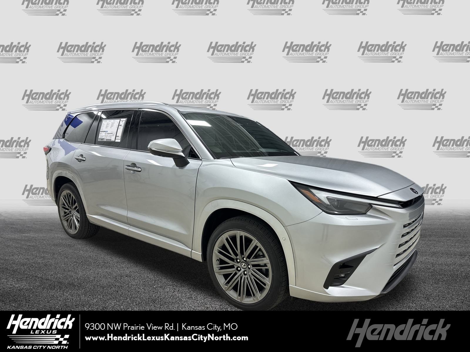 2026 Lexus TX Luxury's photo