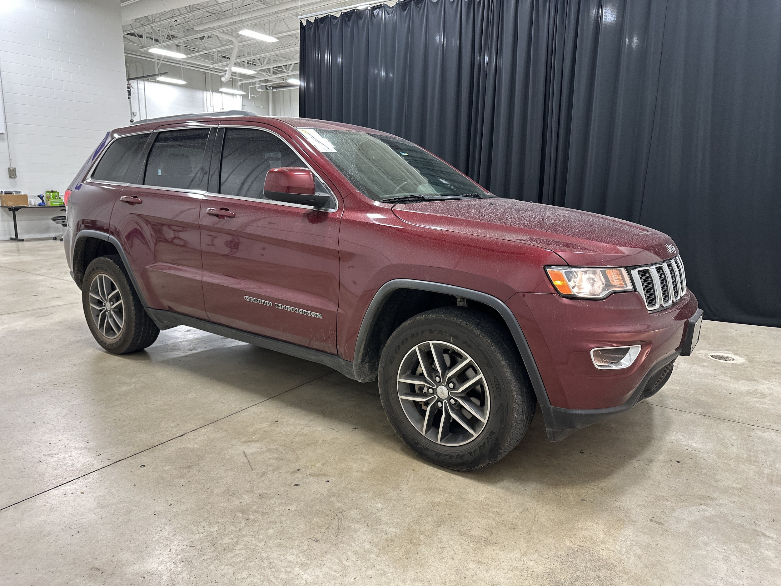 Used 2018 Jeep Grand Cherokee Laredo E with VIN 1C4RJFAG4JC453265 for sale in Kansas City