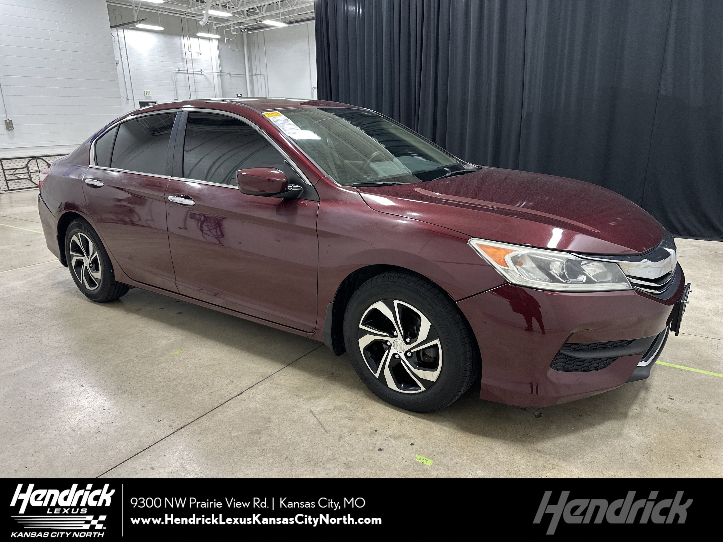 2017 Honda Accord LX's photo