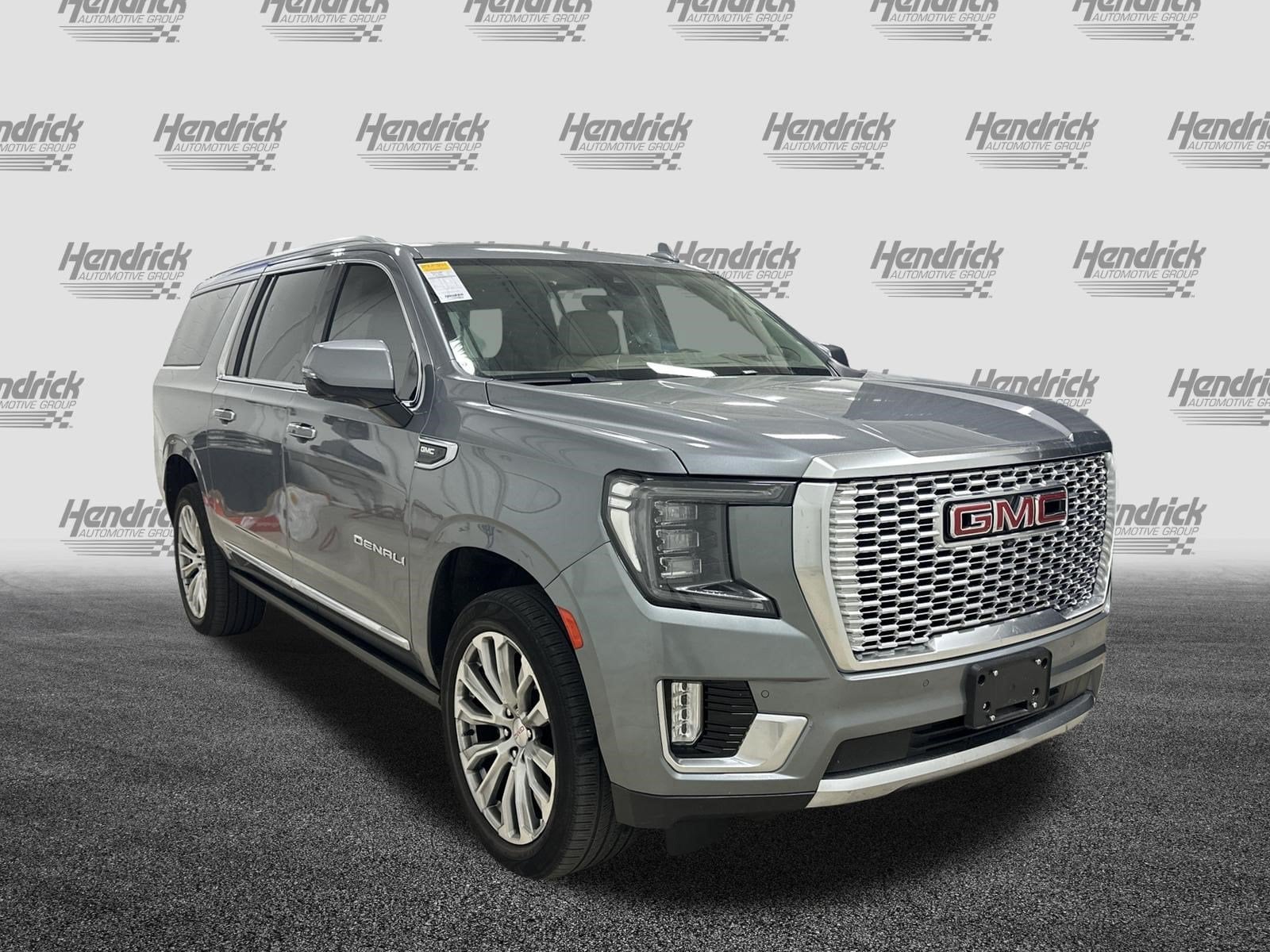 Used 2022 GMC Yukon XL Denali with VIN 1GKS2JKL9NR169814 for sale in Kansas City