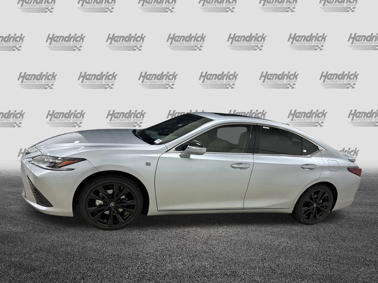 2025 Lexus ES 300h F SPORT Design photo 4