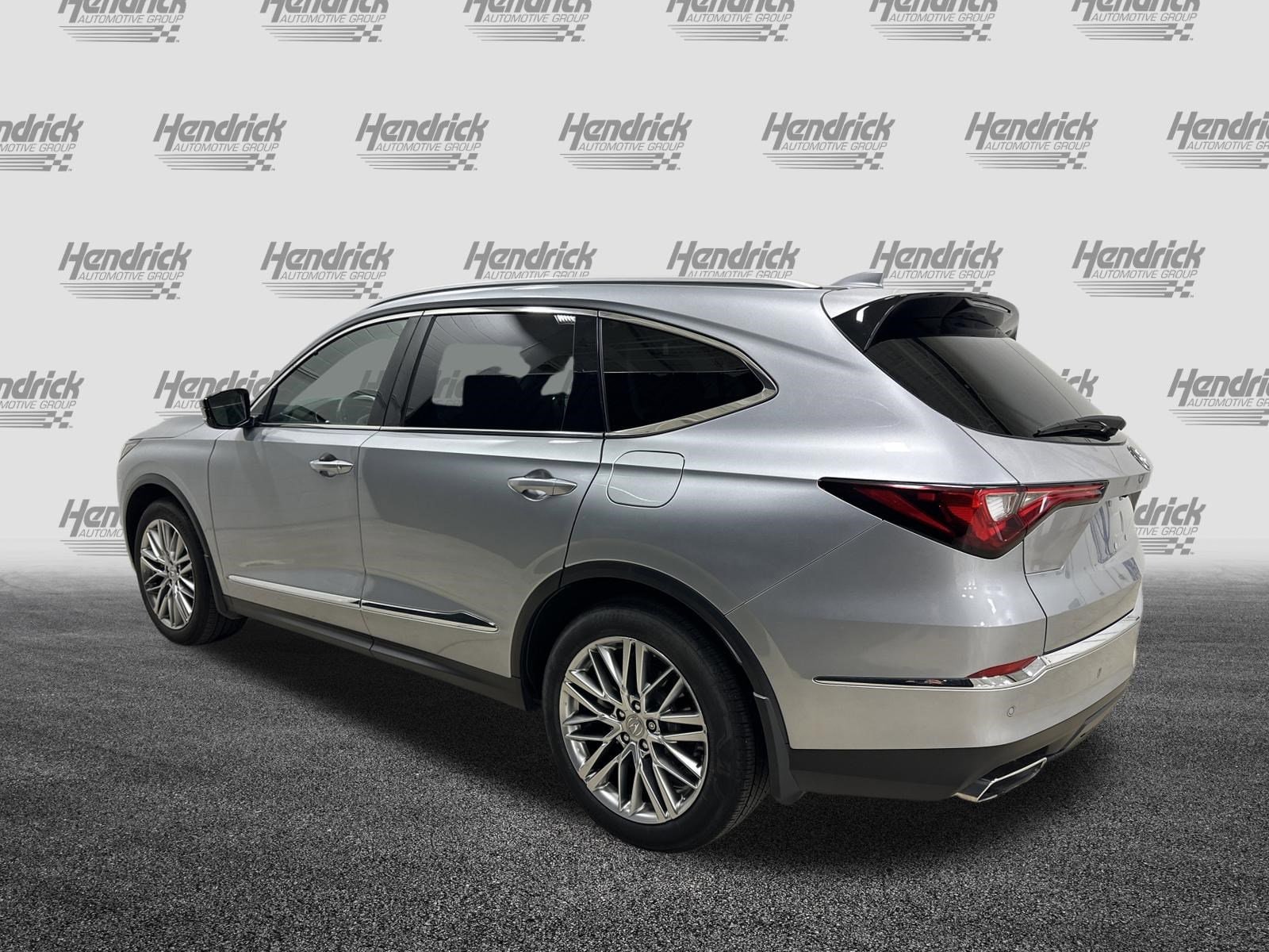 2022 Acura MDX SH-AWD w/Advance Package photo 5