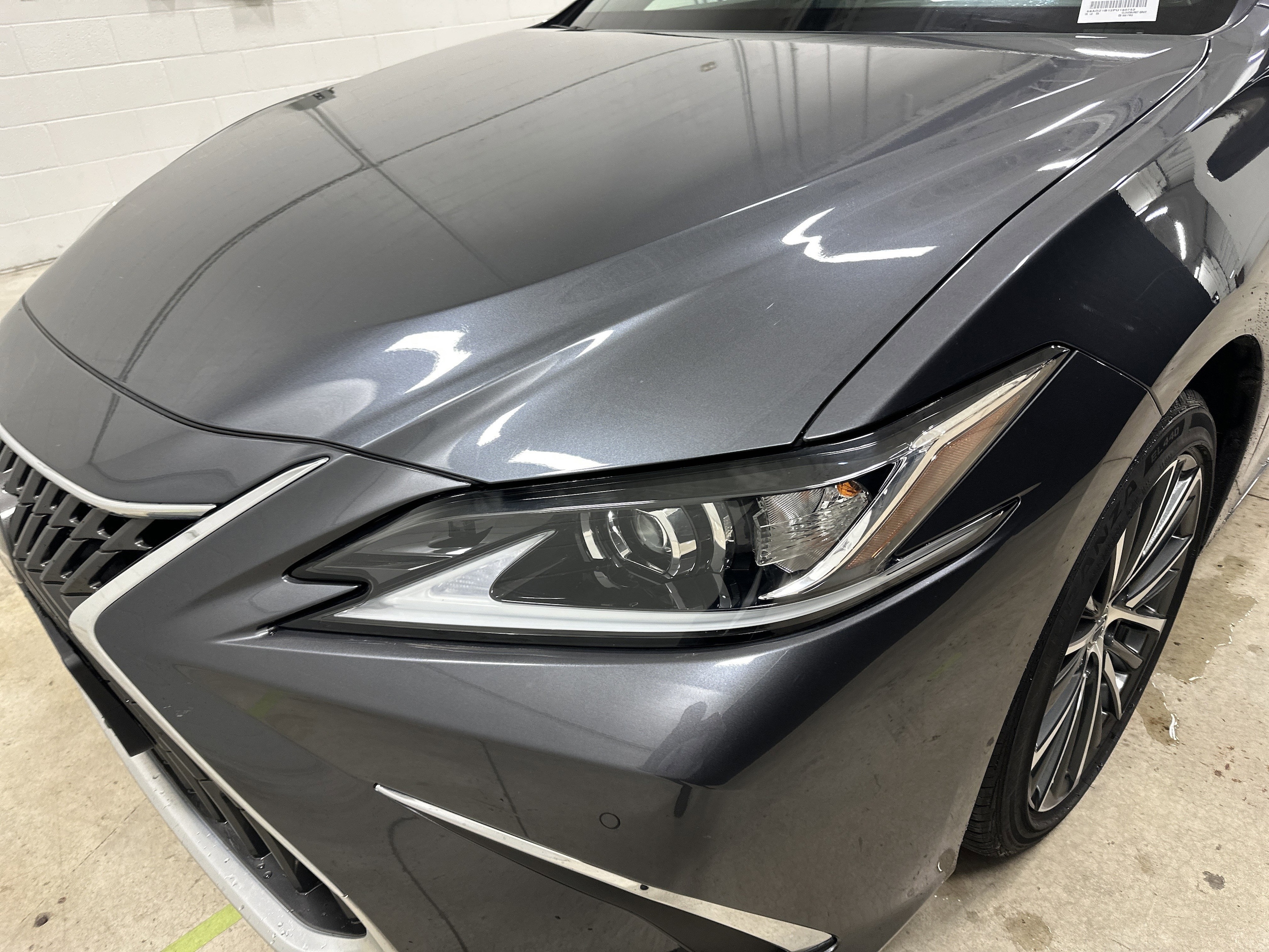 2023 LEXUS ES 350 photo 4