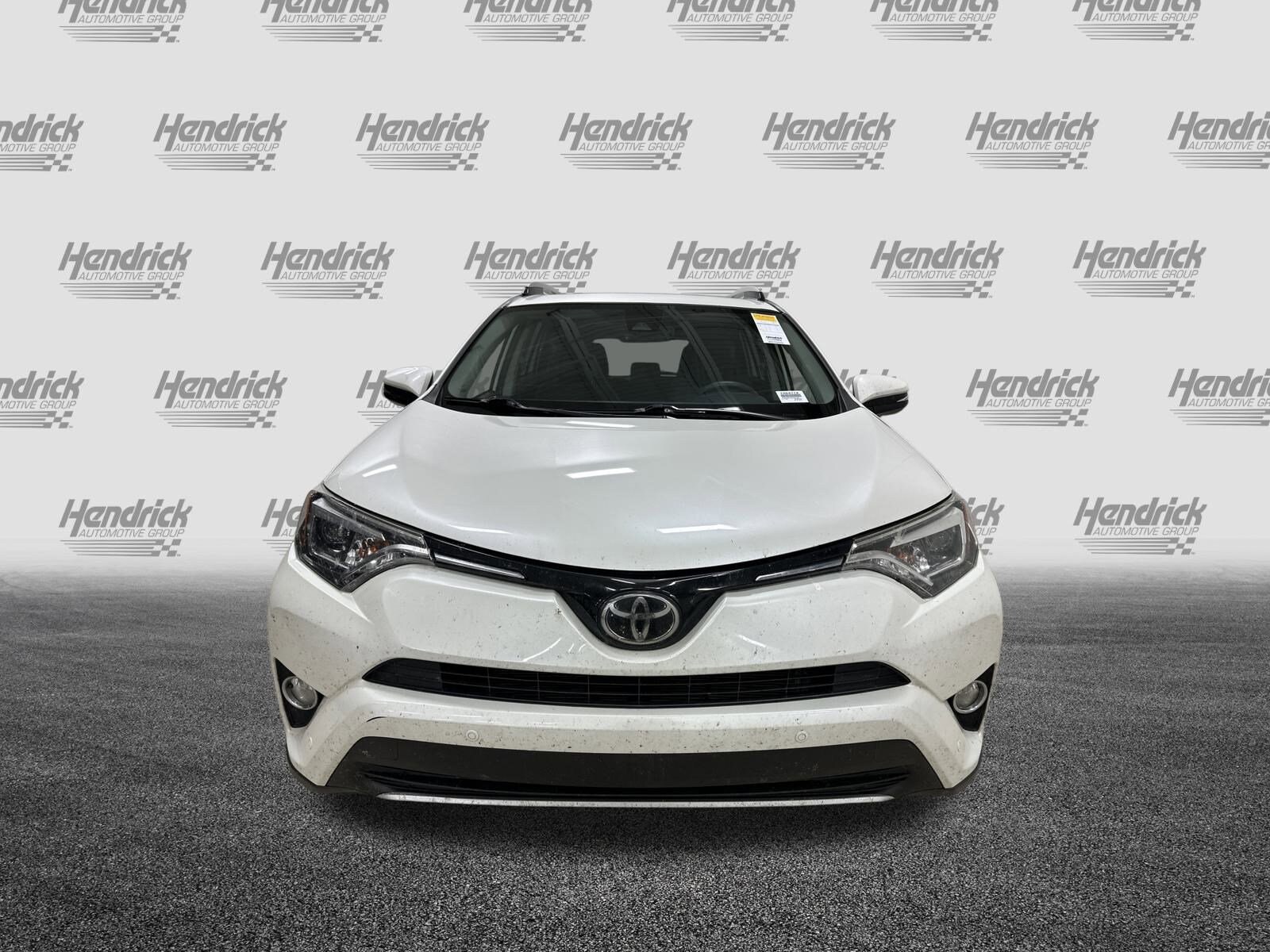 2016 Toyota RAV4 Limited photo 2