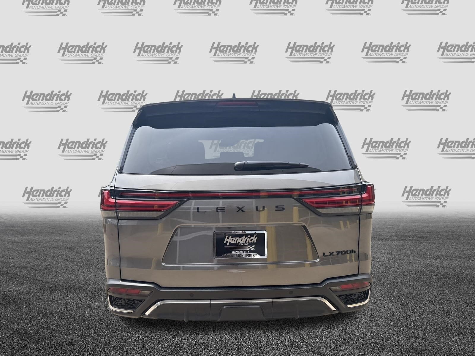 LEXUS LX 700h F SPORT Handling