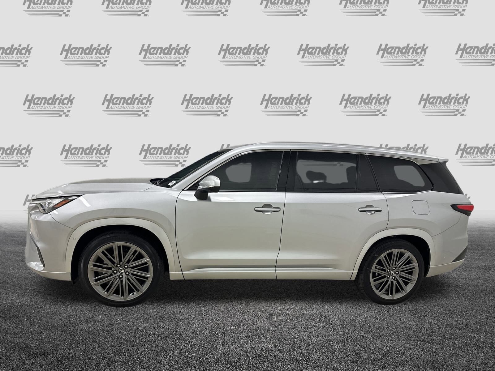 2026 Lexus TX 350 Luxury photo 4