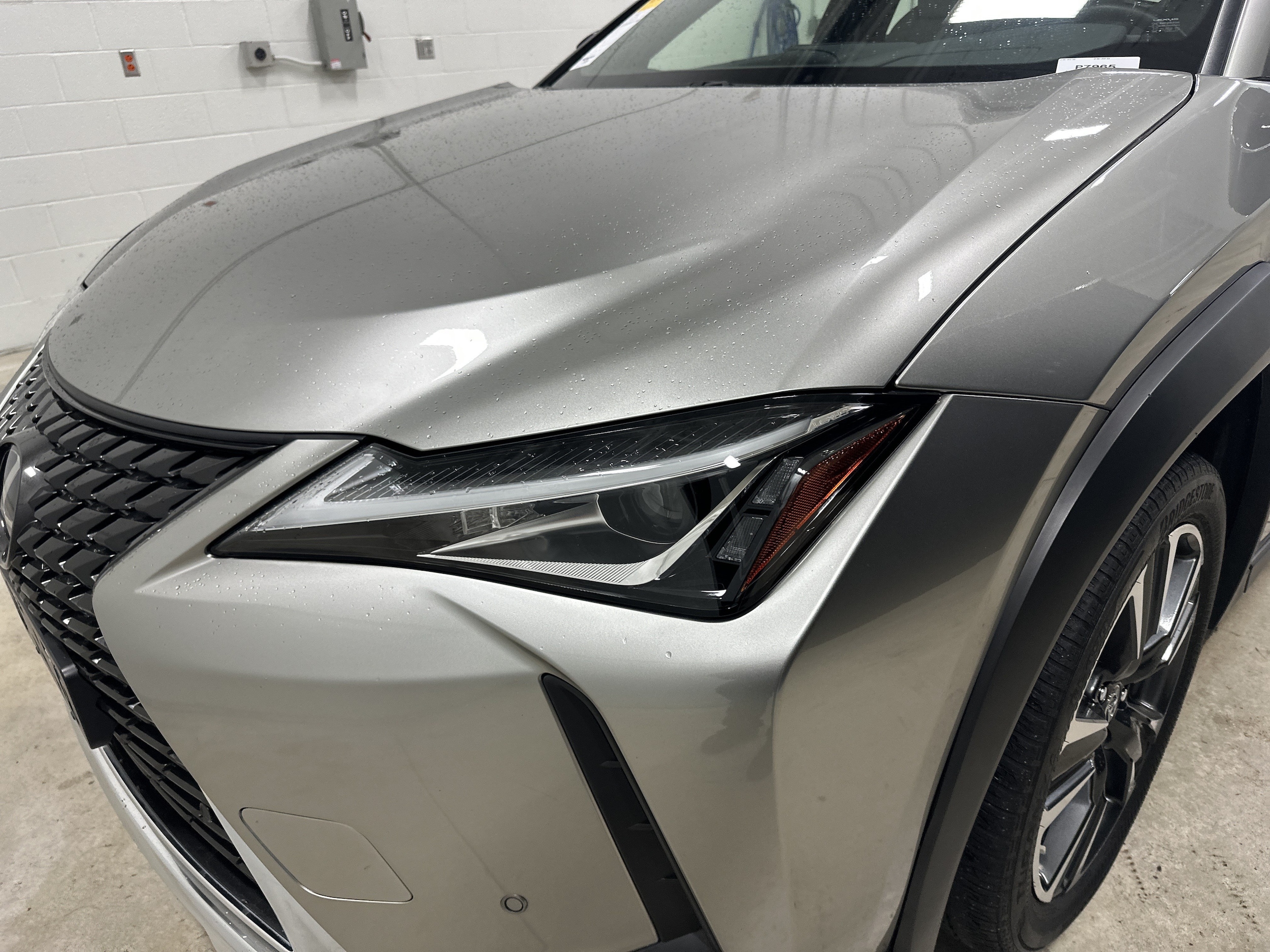 LEXUS UX 250h 250h