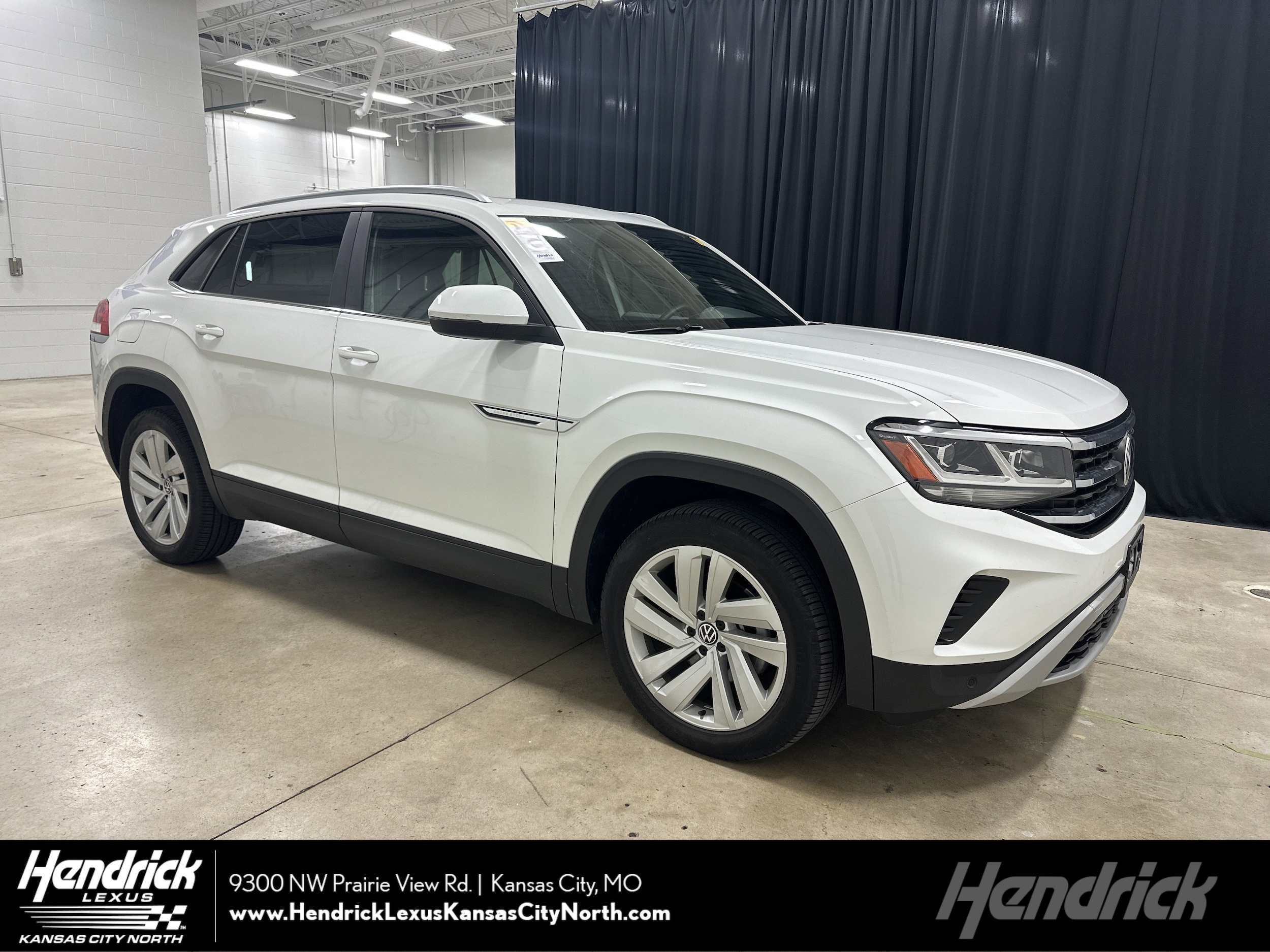 Volkswagen Atlas Cross Sport 2.0T SE W/Technology