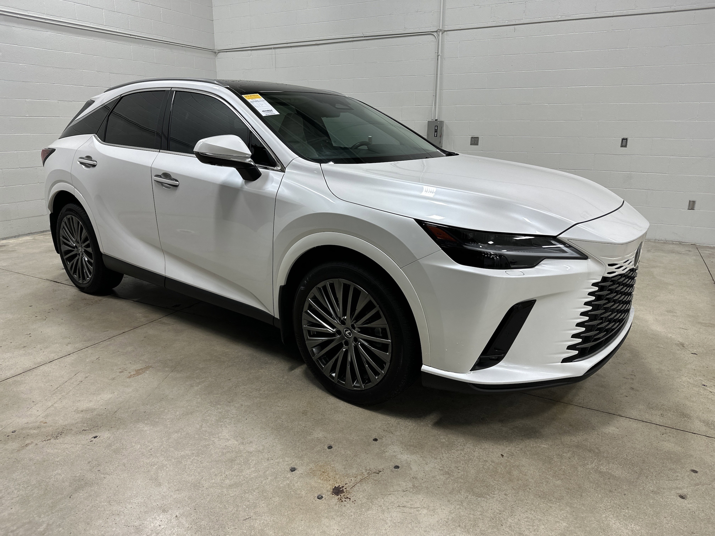 Used 2024 Lexus RX Hybrid 350h with VIN 2T2BBMCA6RC048664 for sale in Kansas City