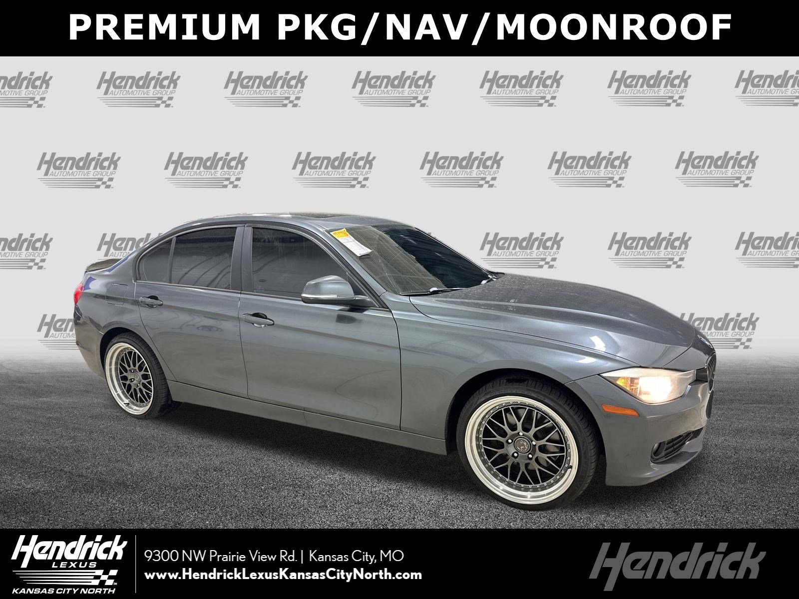 2015 BMW 3 Series 320i xDrive Sedan's photo