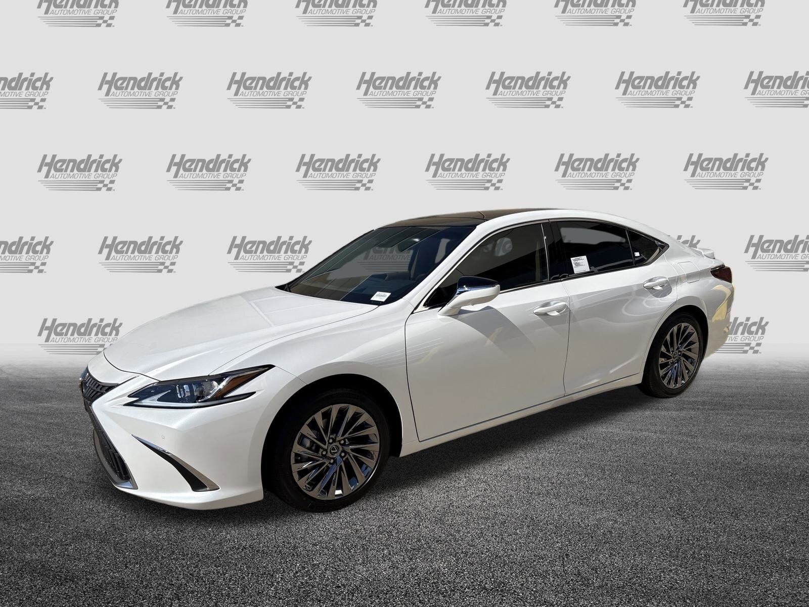 2025 Lexus ES 350 Luxury photo 4