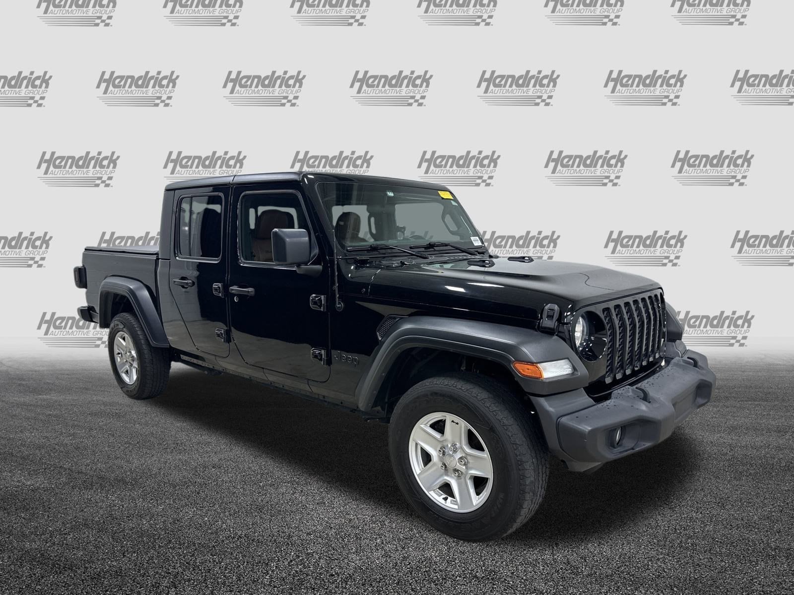 Used 2020 Jeep Gladiator Sport S with VIN 1C6HJTAG6LL130095 for sale in Kansas City