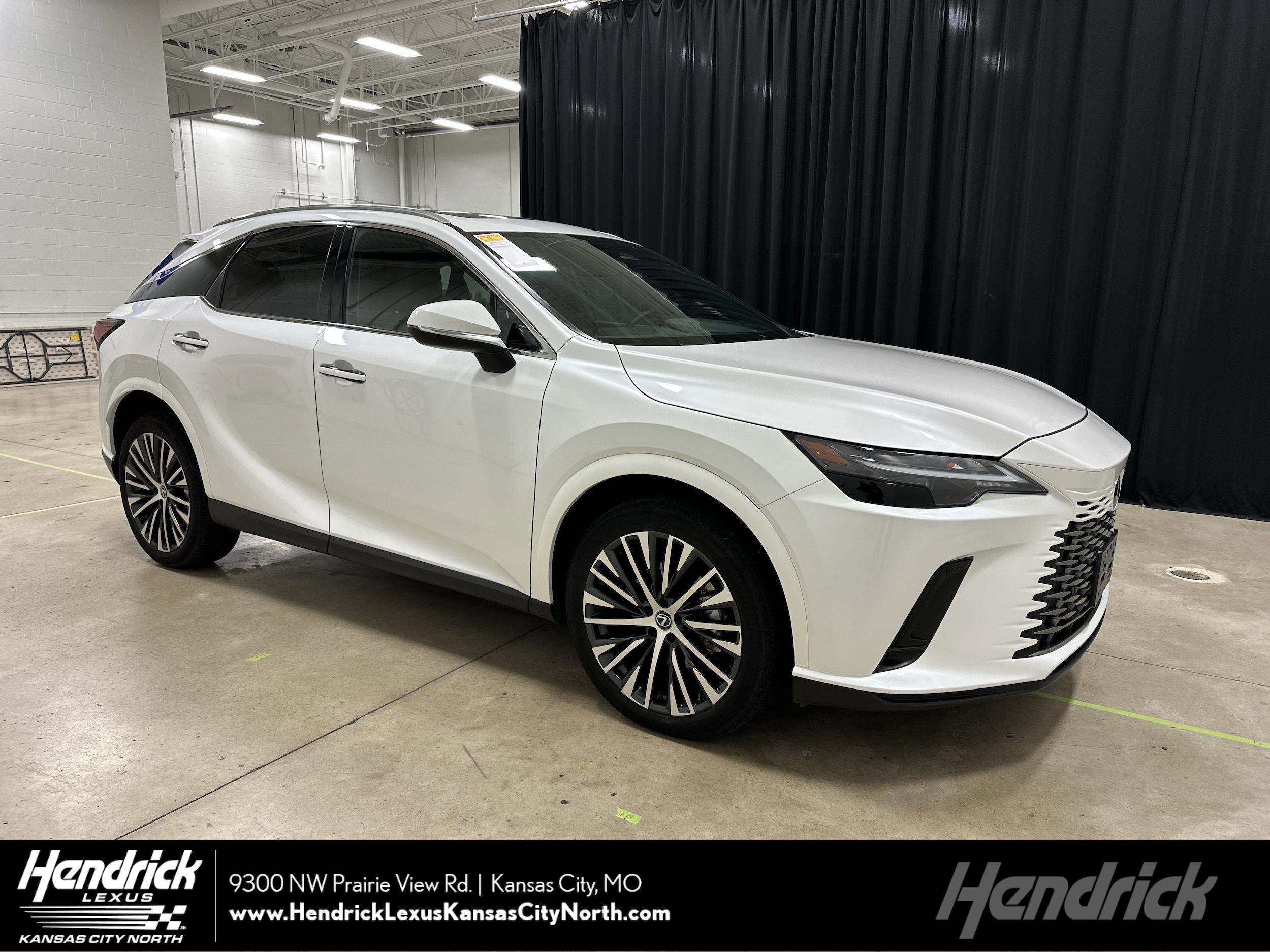 2023 Lexus RX 350's photo