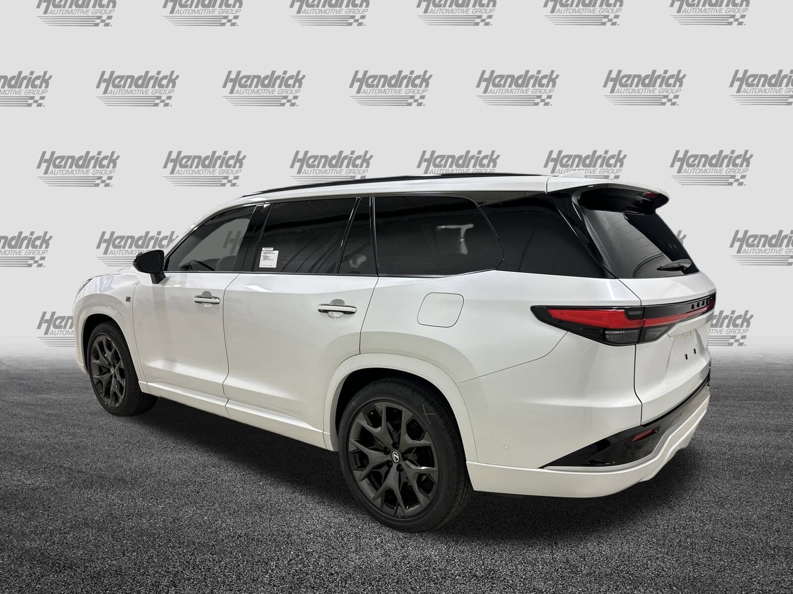 2026 Lexus TX 500h F SPORT Performance Premium photo 4