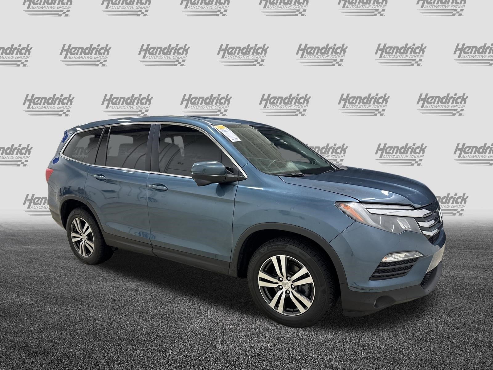 Used 2018 Honda Pilot EX-L with VIN 5FNYF6H58JB071633 for sale in Kansas City