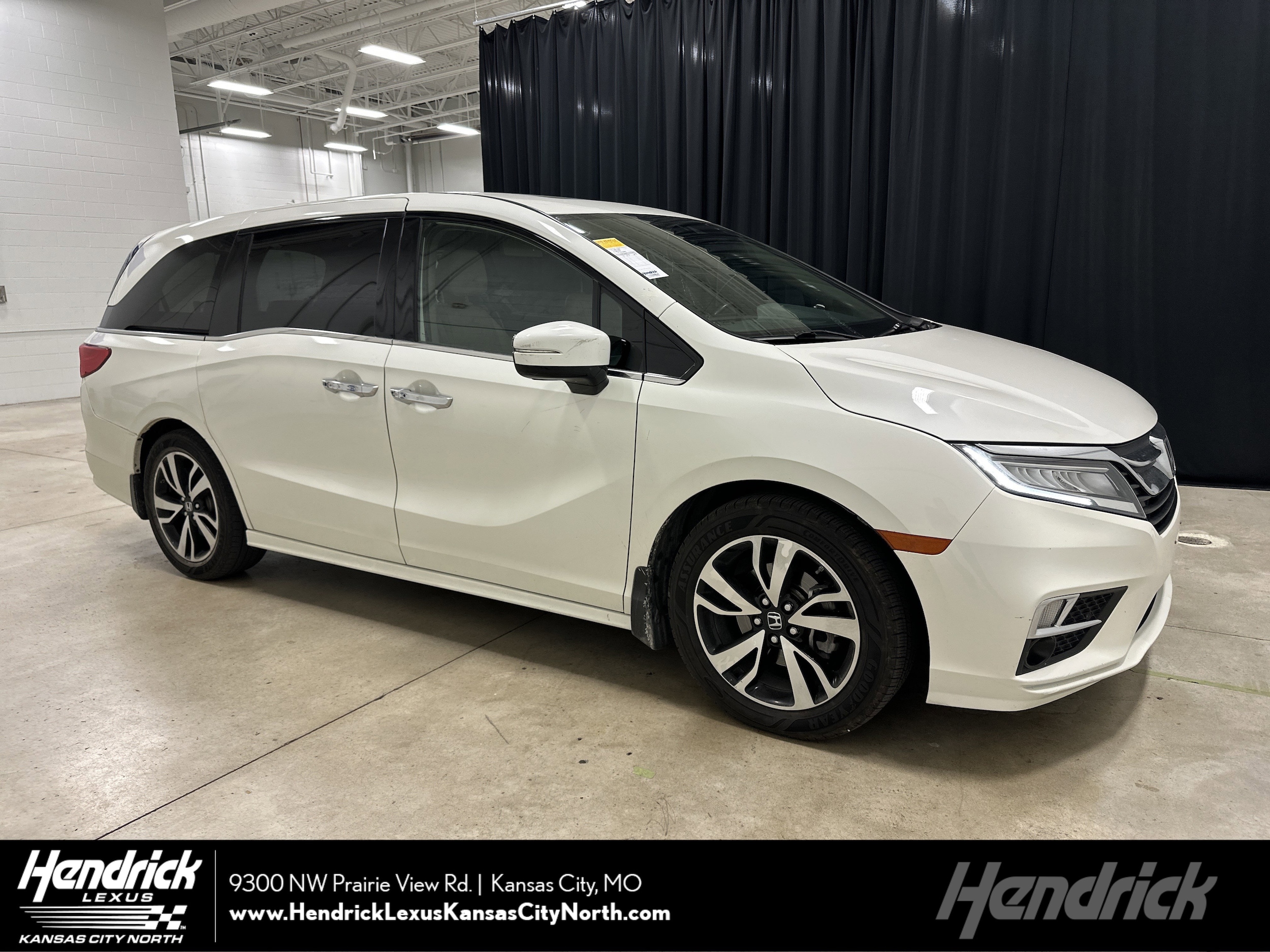 2019 Honda Odyssey Elite's photo