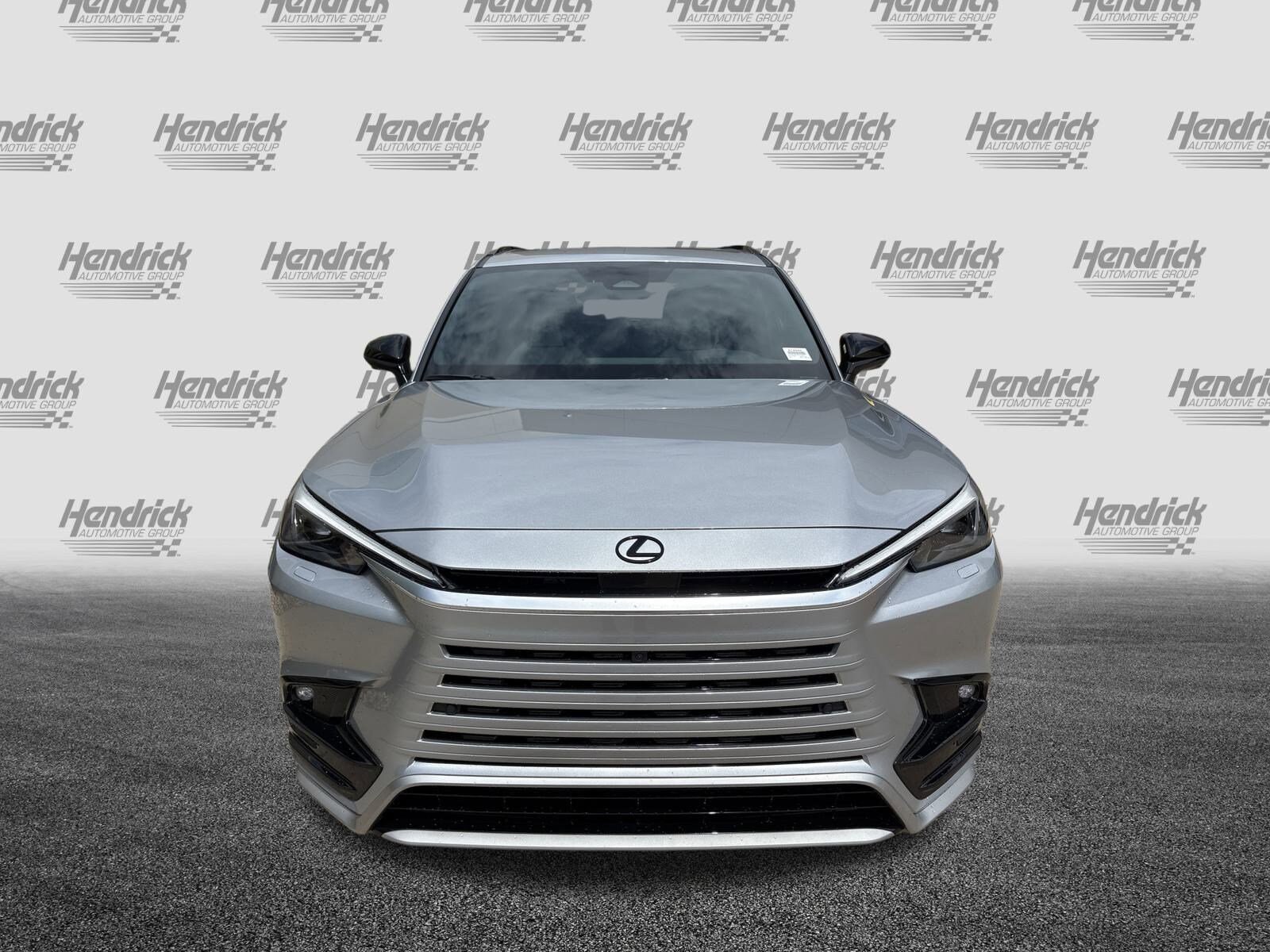 2025 Lexus TX 500h F SPORT Performance Premium photo 3