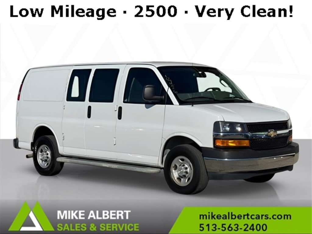 Used 2022 Chevrolet Express 2500  Cargo Van
