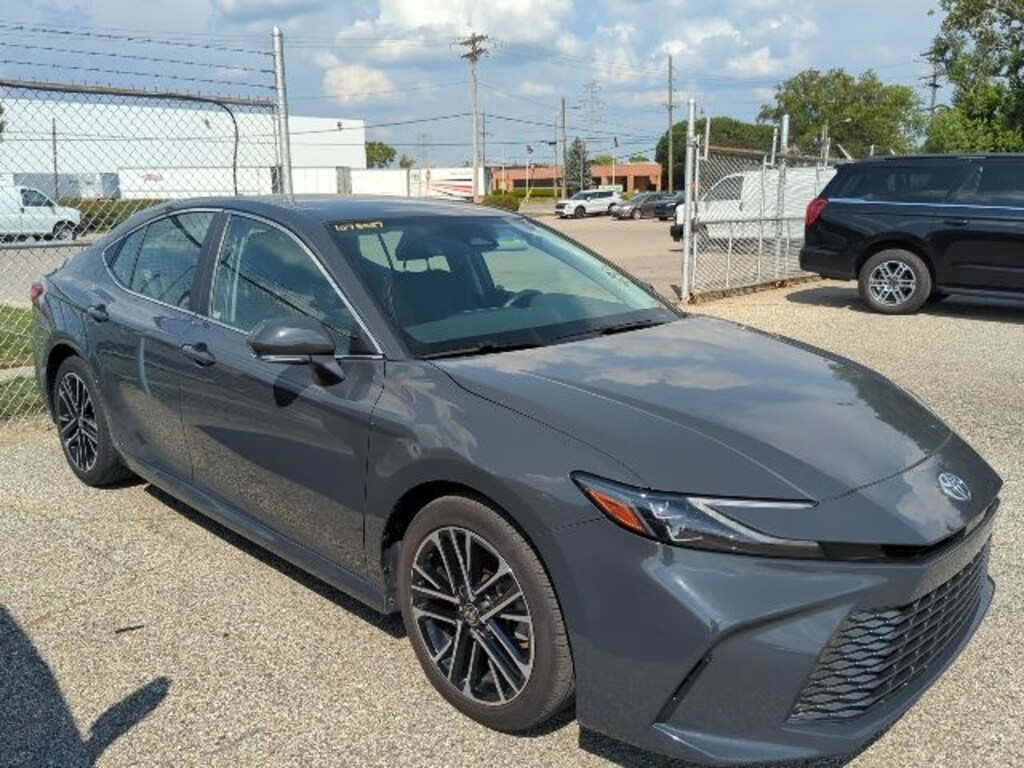 Used 2025 Toyota Camry XLE Sedan