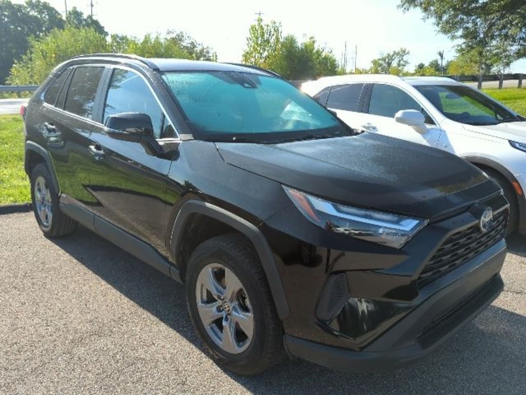 Used 2022 Toyota RAV4 Hybrid XLE SUV