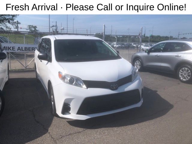 2020 Toyota Sienna L V6 7-Passenger FWD's photo