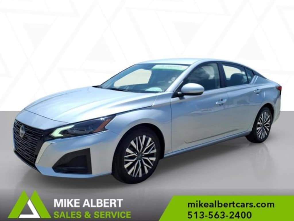 Used 2023 Nissan Altima 2.5 SV Sedan
