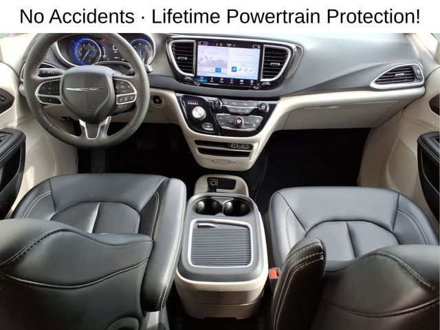 2024 Chrysler Pacifica Touring L - Photo 24