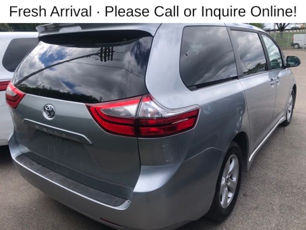 Used 2020 Toyota Sienna LE 8 Passenger Minivan/Van