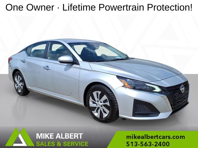 2023 Nissan Altima 2.5 S's photo