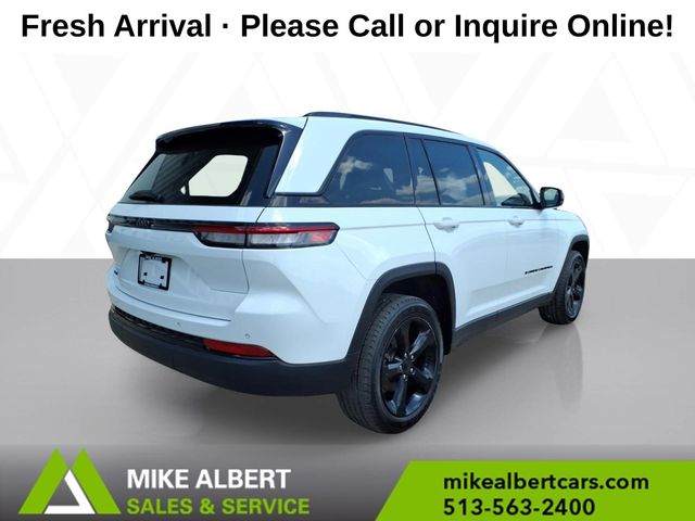 2023 Jeep Grand Cherokee Altitude - Photo 7
