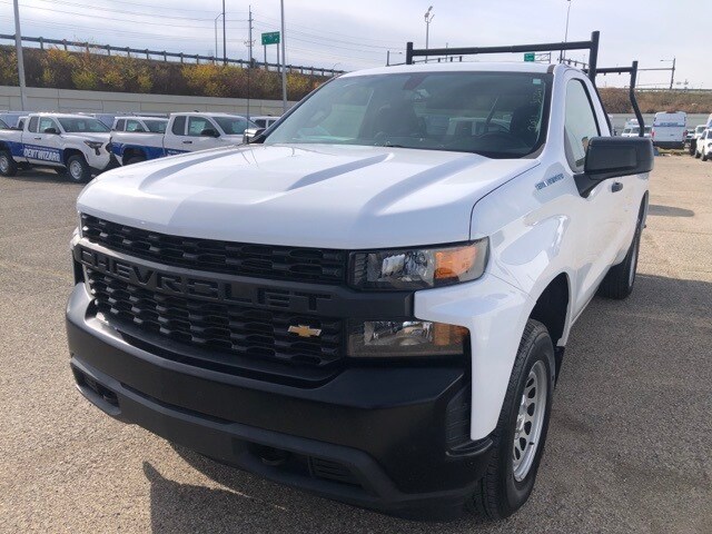 2021 Chevrolet Silverado 1500 photo 2