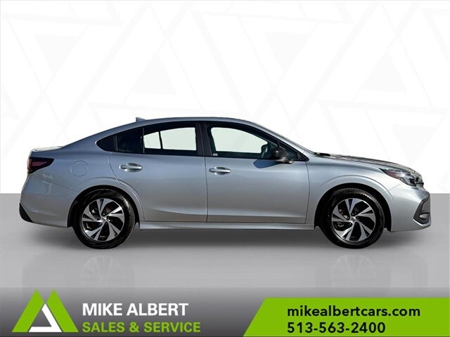 2024 Subaru Legacy Base photo 3