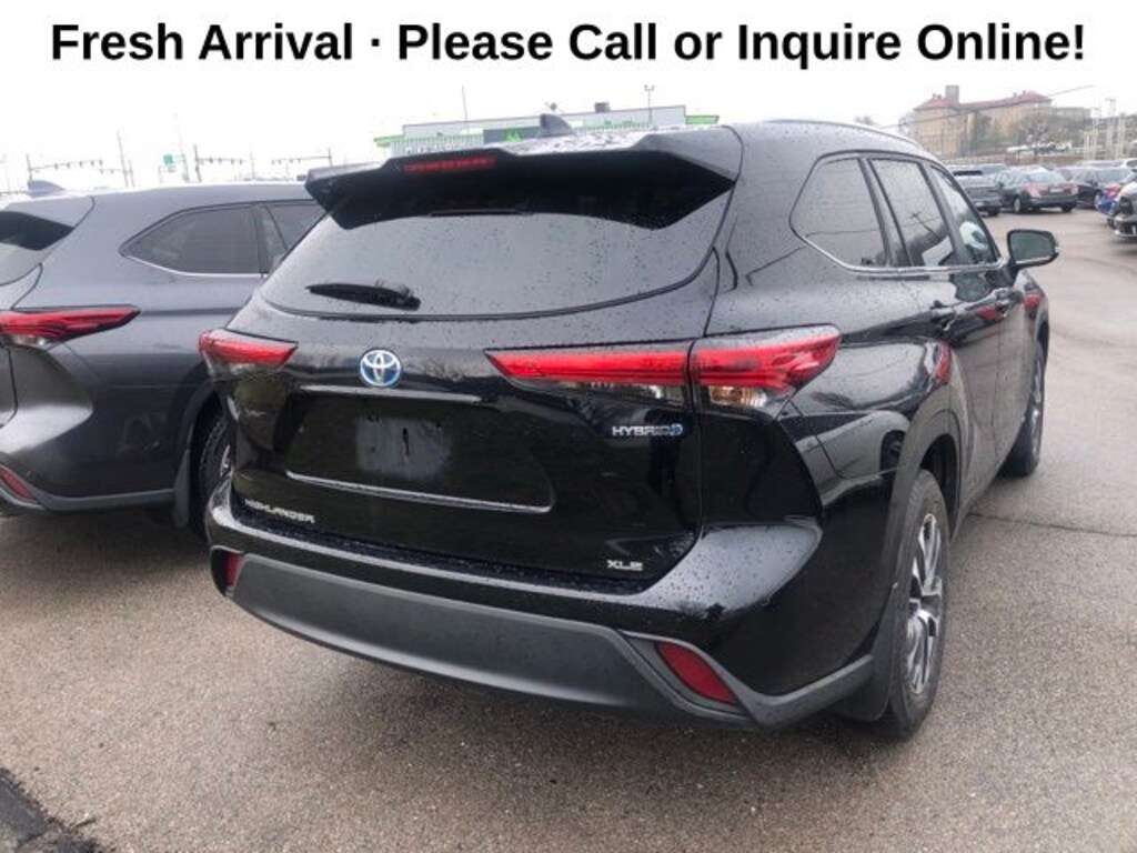 Used 2023 Toyota Highlander Hybrid XLE SUV