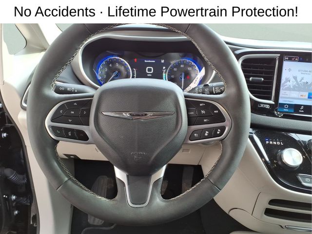 2024 Chrysler Pacifica Touring L - Photo 18