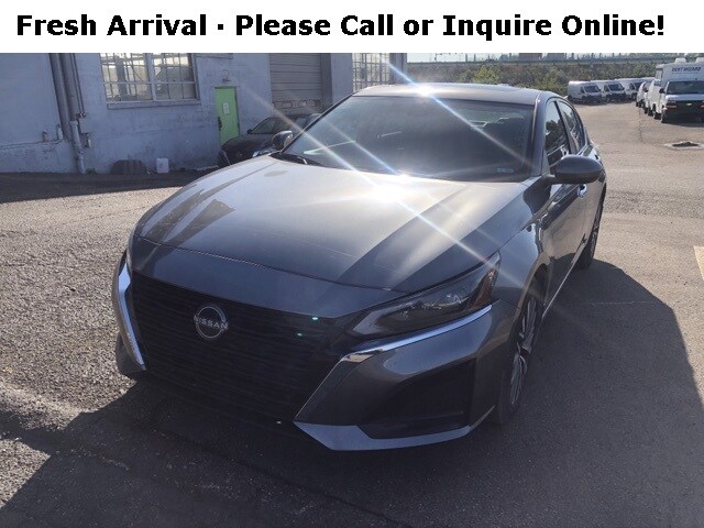 2023 Nissan Altima 2.5 SV photo 2