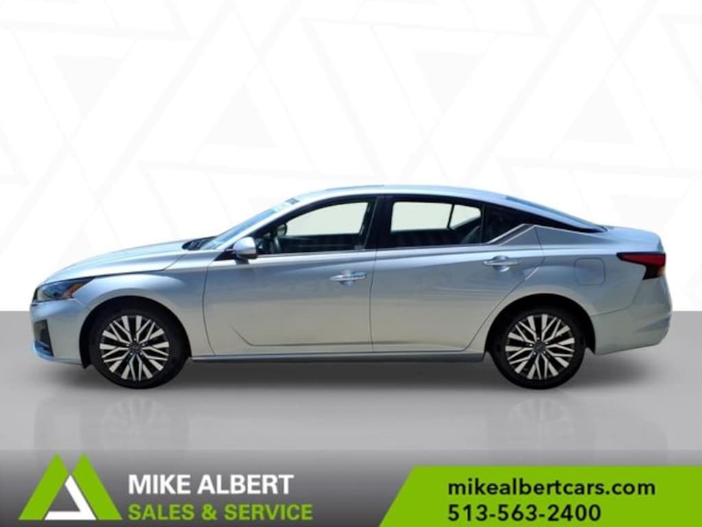 Used 2023 Nissan Altima 2.5 SV Sedan