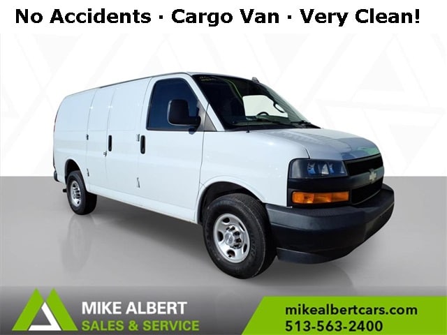 2019 Chevrolet Express Cargo Work Van's photo