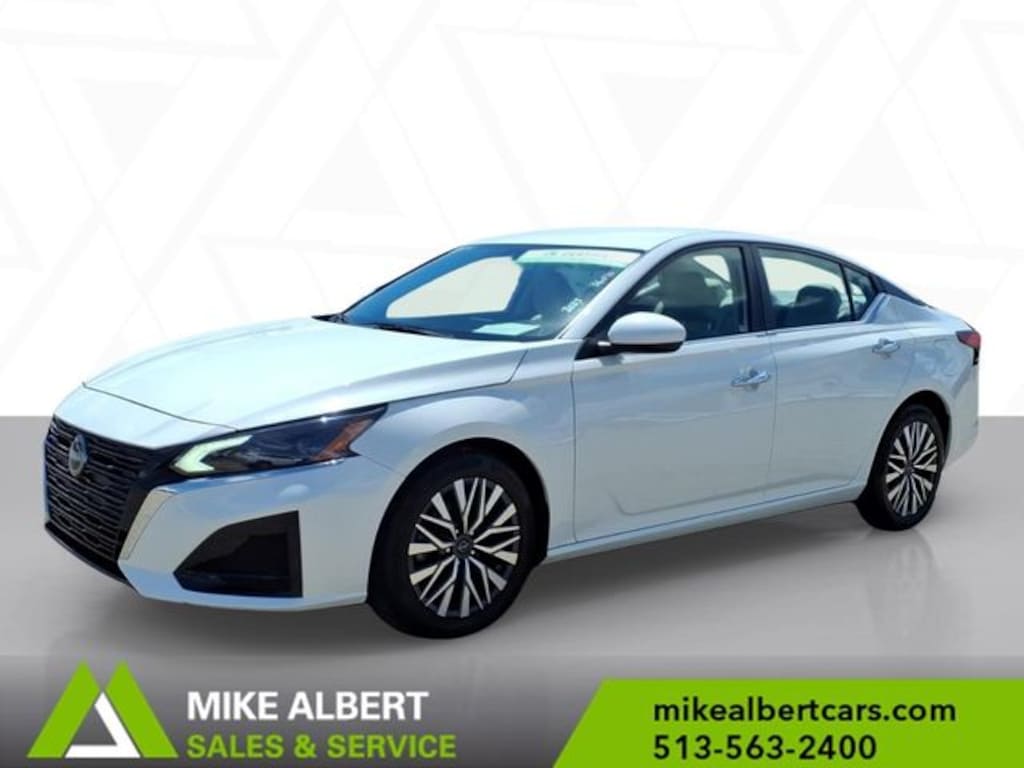 Used 2023 Nissan Altima 2.5 SV Sedan
