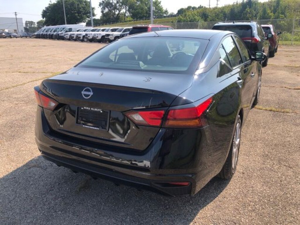 Used 2023 Nissan Altima 2.5 S Sedan