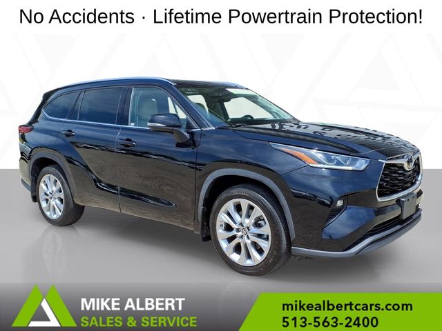 Midnight Black Metallic 2022 Toyota Highlander SUV / Crossover All-Wheel Drive 8-Speed Automatic